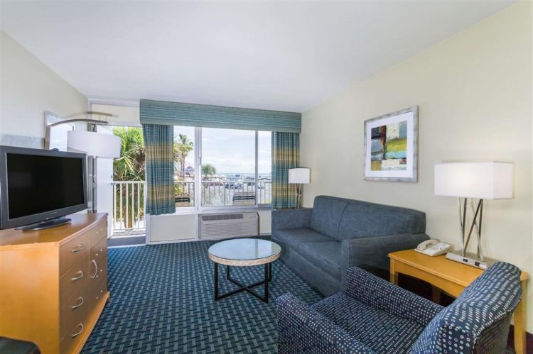Days Inn by Wyndham Cocoa Beach Port Canaveral , FL 32931 near Melbourne International Airport View Point 13