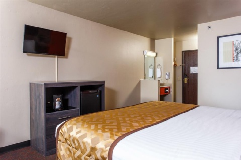 Hotel J Green Bay , WI 54313 near Green Bay Austin Straubel International Airport View Point 72