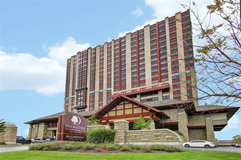 Doubletree Fallsview Resort & Spa By Hilton - Niagara Falls