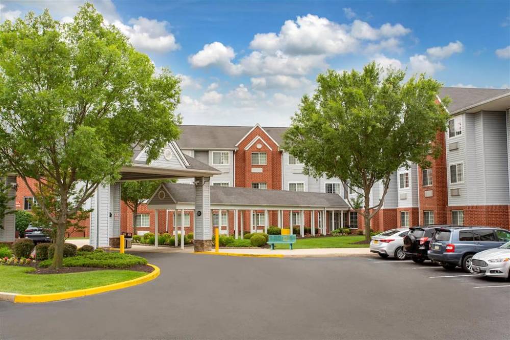 Microtel Philadelphia Airport